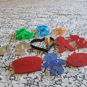 Various Shapes Cookie Cutters.